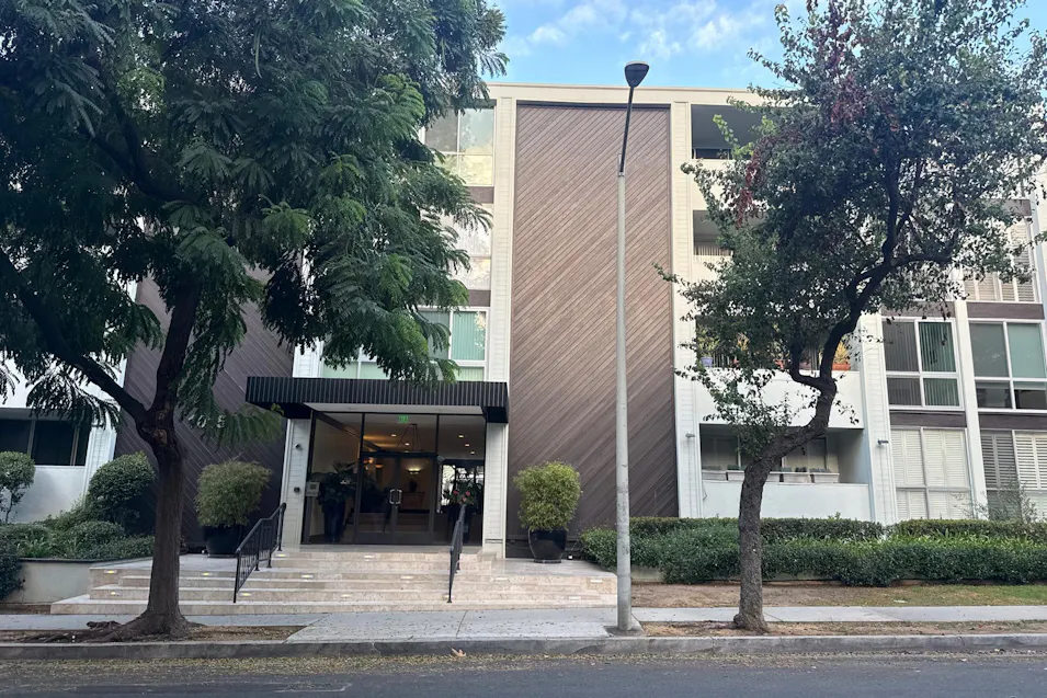 1015 N Kings Rd Apartment 110 West Hollywood, CA 90069, Los Angeles County
