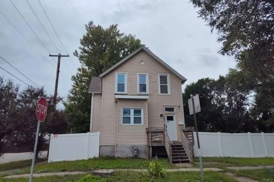 841 Marion St Saint Paul, MN 55117, Ramsey County