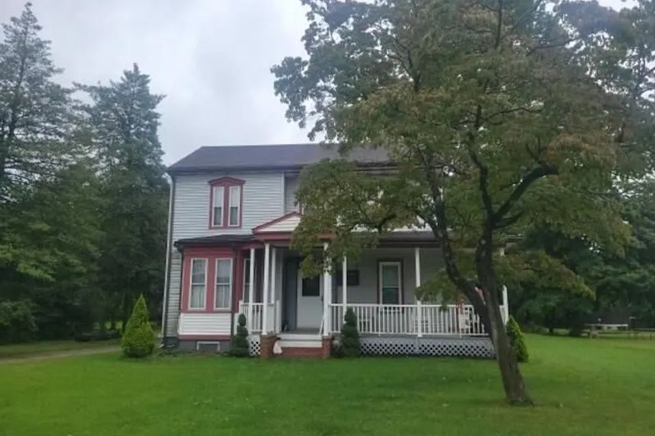 18 E Taunton Ave Berlin, NJ 08009, Camden County
