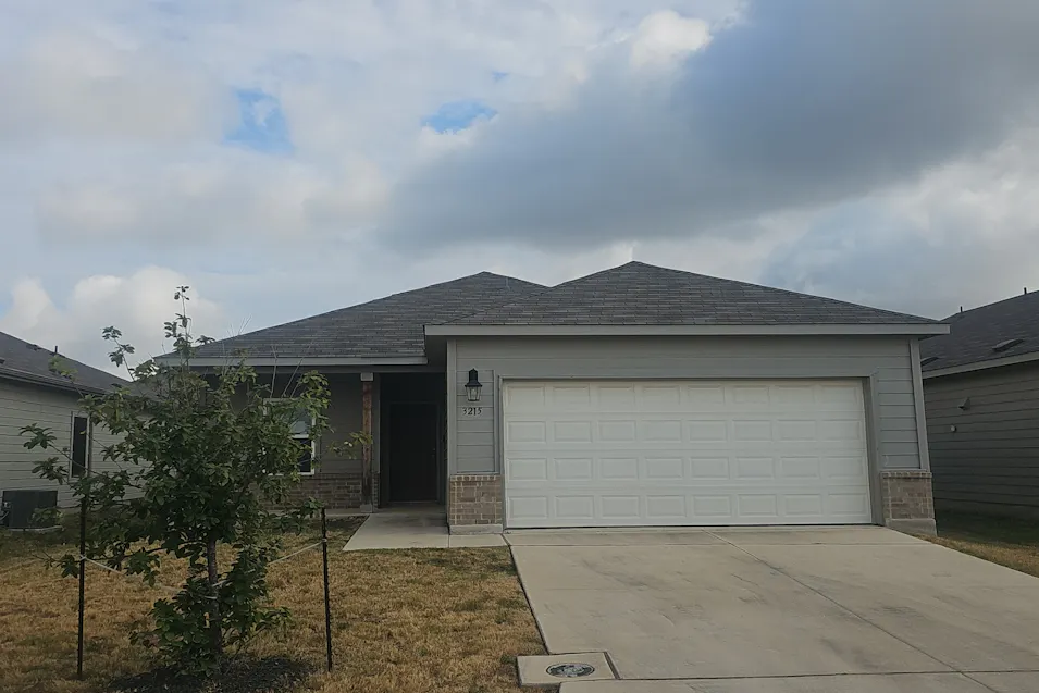 3215 Farm Oak San Antonio, TX 78223, Bexar County