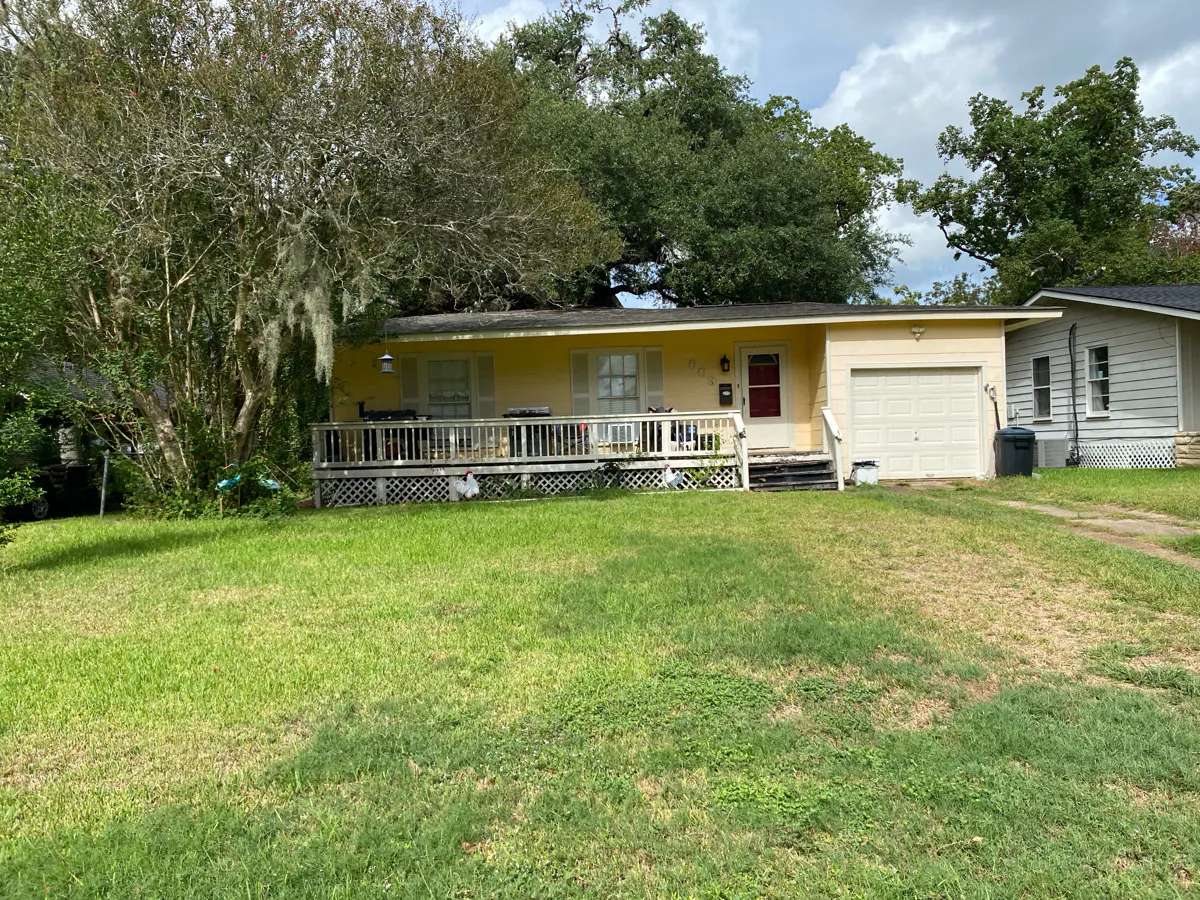 Winding Way St, Lake Jackson, TX 77566 #1