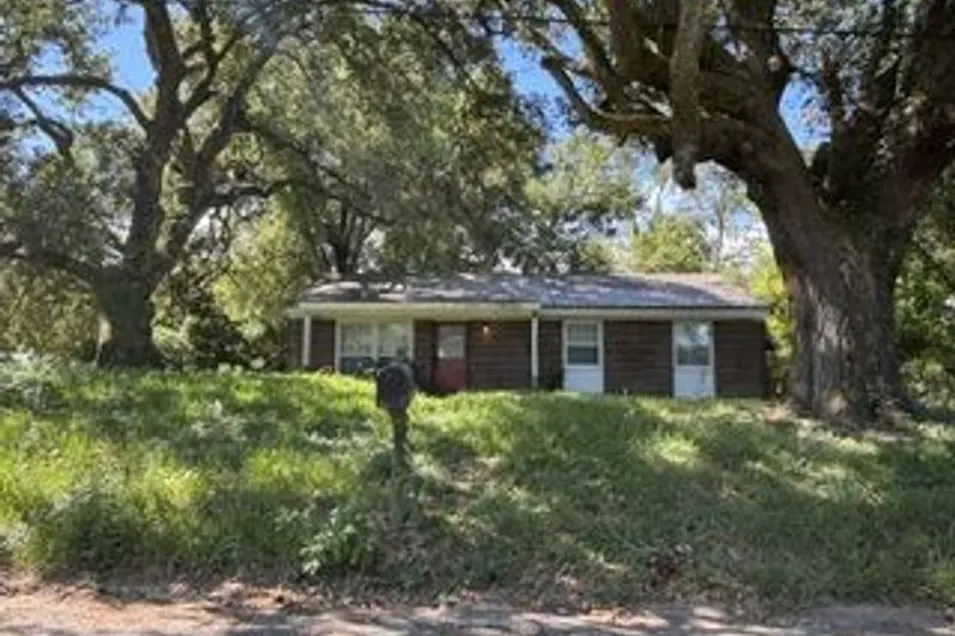 424 Miller Ave Fairhope, AL 36532, Baldwin County