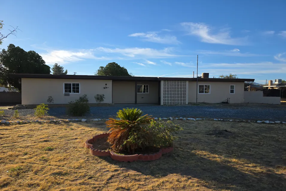 13755 Lakota Rd Apple Valley, CA 92307, San Bernardino County