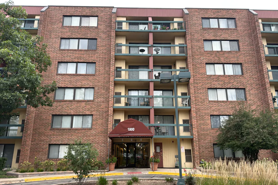 1800 Huntington Boulevard #415 Hoffman Estates, IL 60169, Cook County