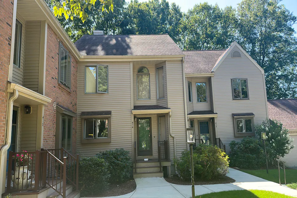 770 Salisbury Street Unit 414 Aka Unit 14 Worcester, MA 01609, Worcester County