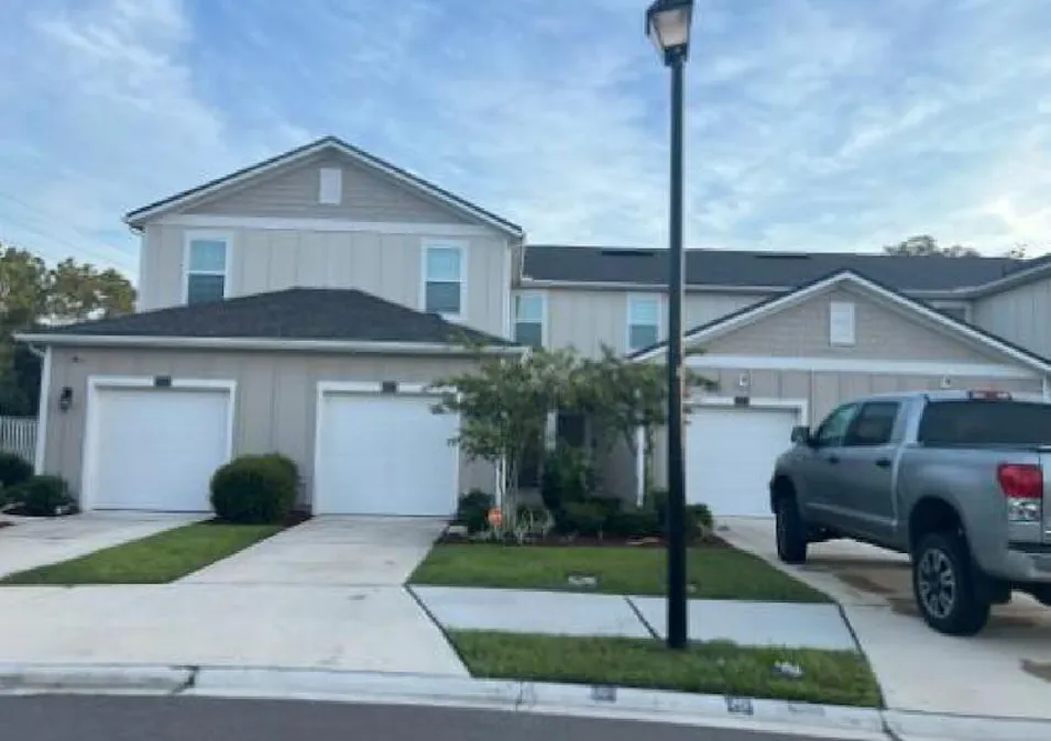 9091 Gifford Dr Jacksonville, FL 32220, Duval County