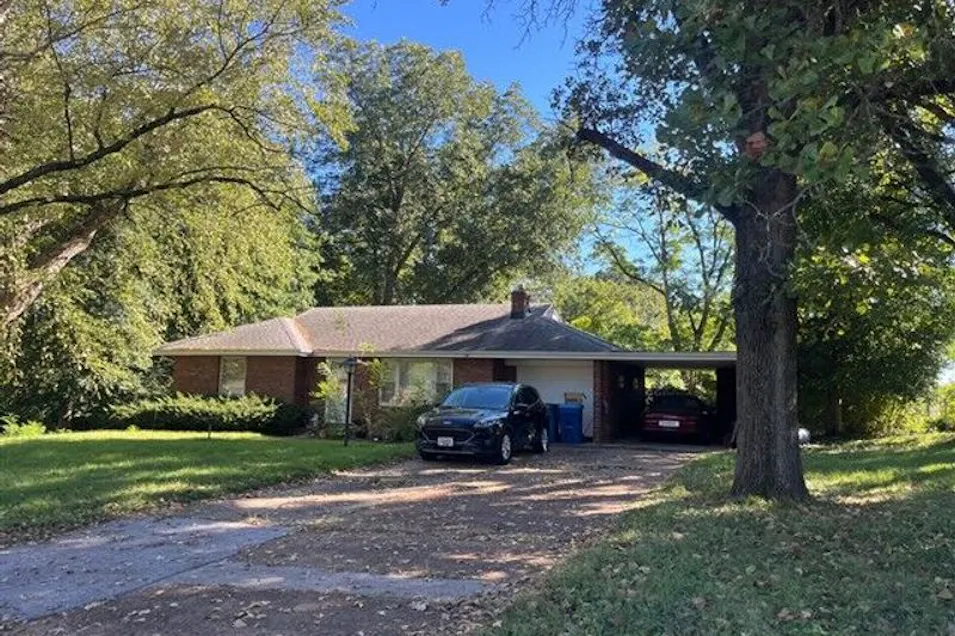 1236 Kroeger Drive Dellwood, MO 63135, St. Louis County