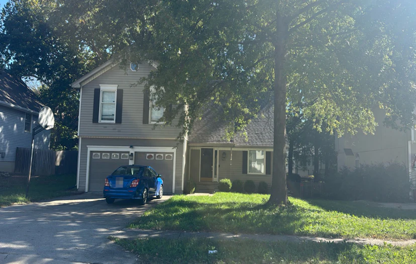 8611 N Troost Ave