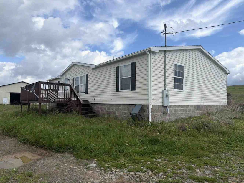 1240 Keenan Hill Rd