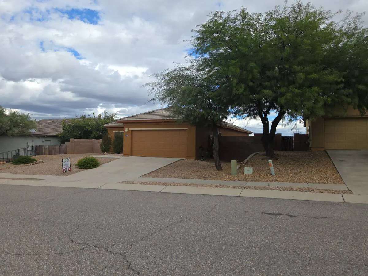 Limestone St, Benson, AZ 85602 #1