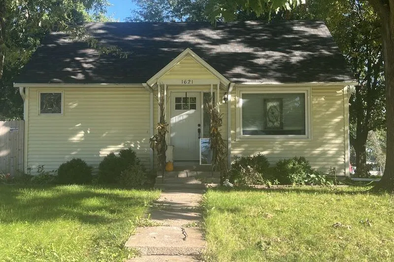 M St, Aurora, NE 68818 #1