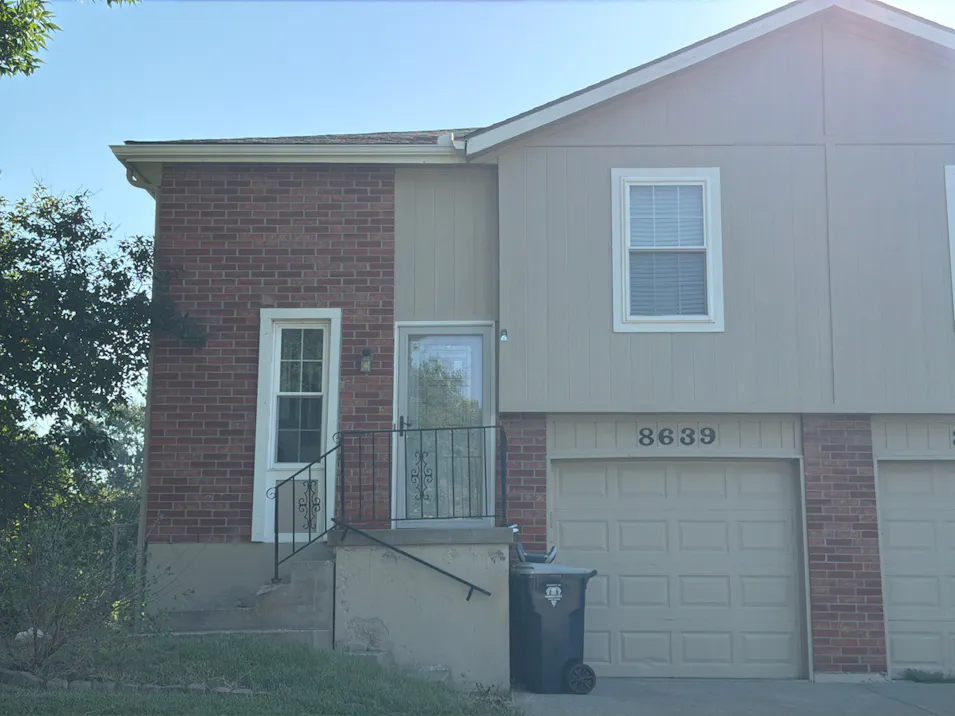 8639 N Hull Ave Kansas City, MO 64154, Platte County