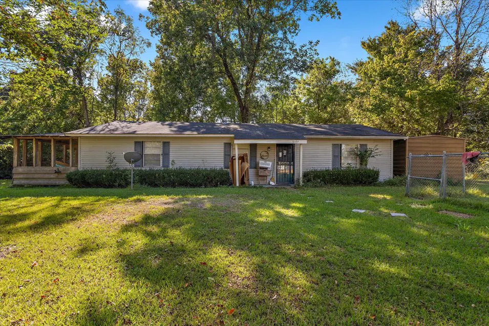 3101 Center Ridge Rd Yazoo City, MS 39194, Yazoo County