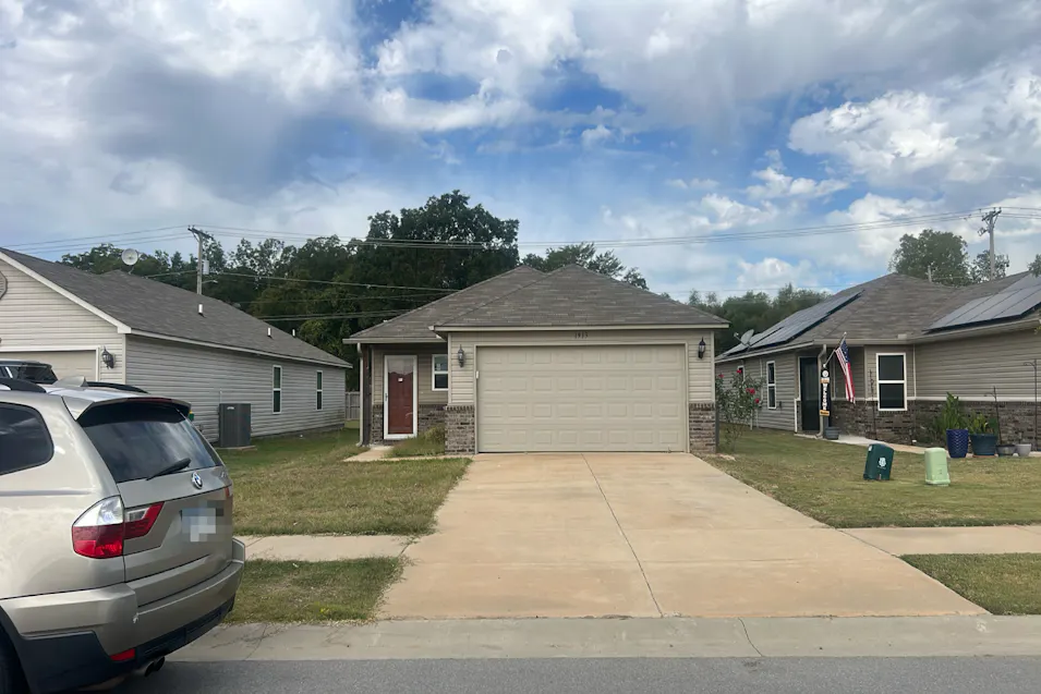 1913 Peony St North Little Rock, AR 72117, Pulaski County