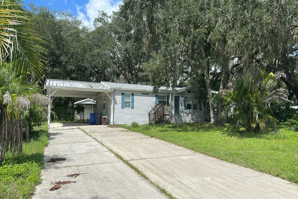 9117 Wood Terrace Dr Tampa, FL 33637, Hillsborough County