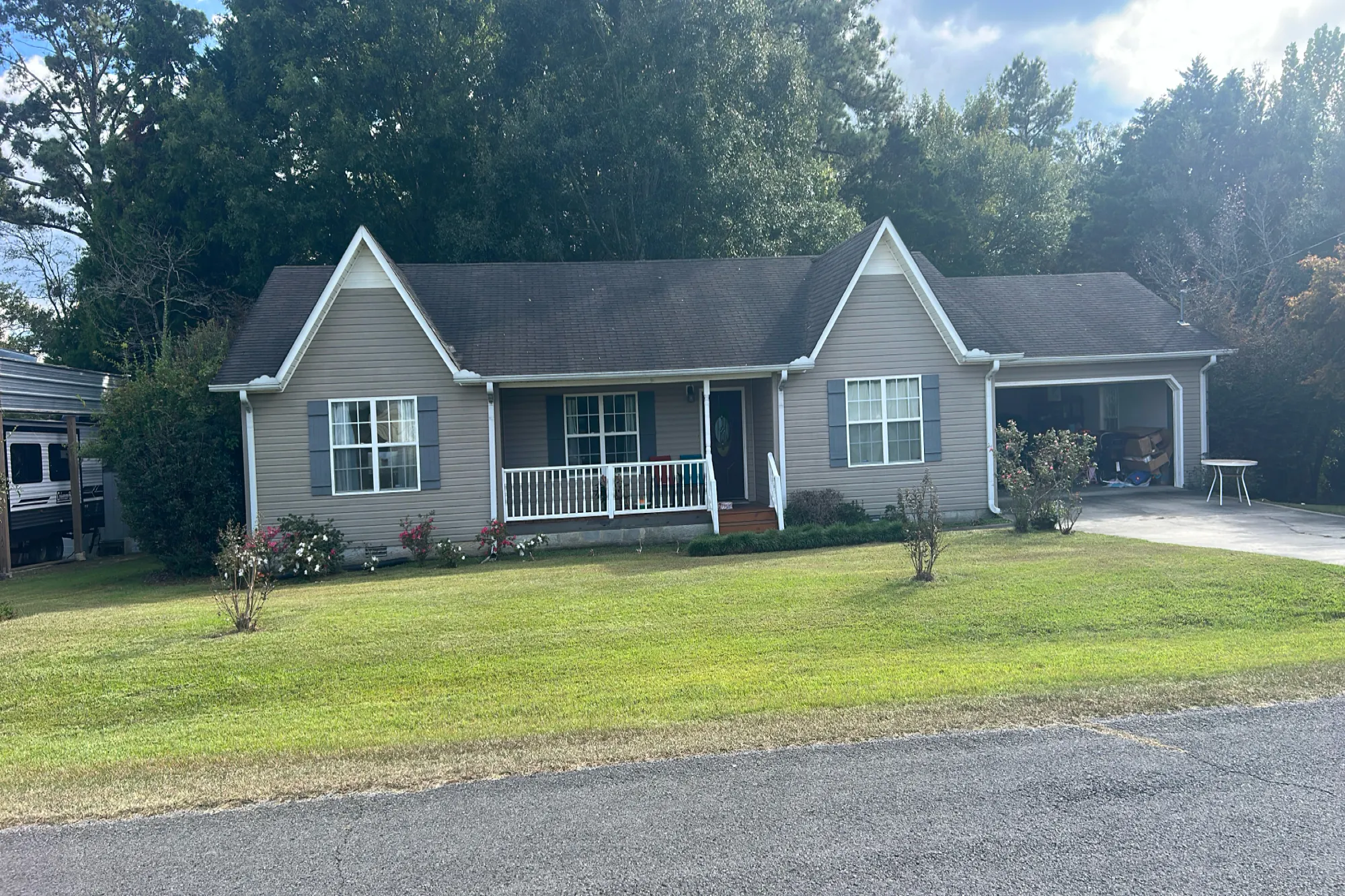 Childmark Dr, Albertville, AL 35950