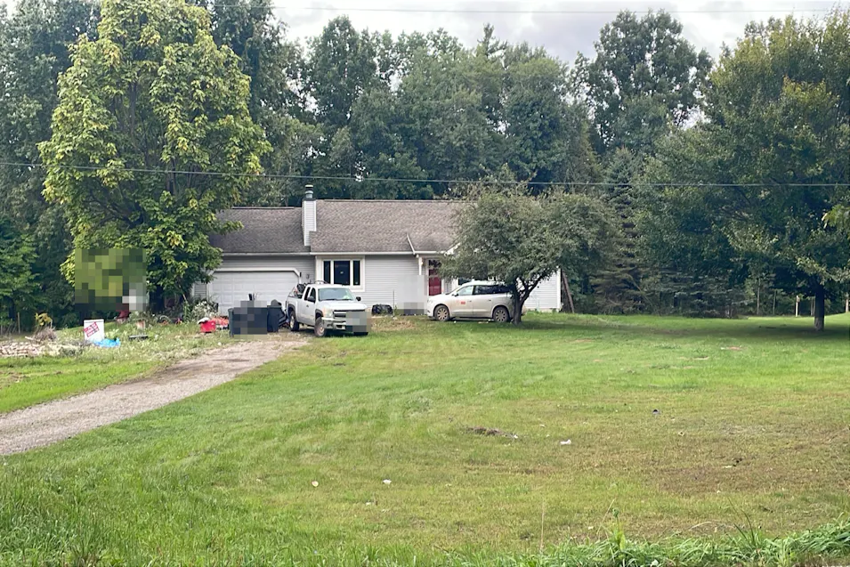 3520 Columbiaville Rd Columbiaville, MI 48421, Lapeer County