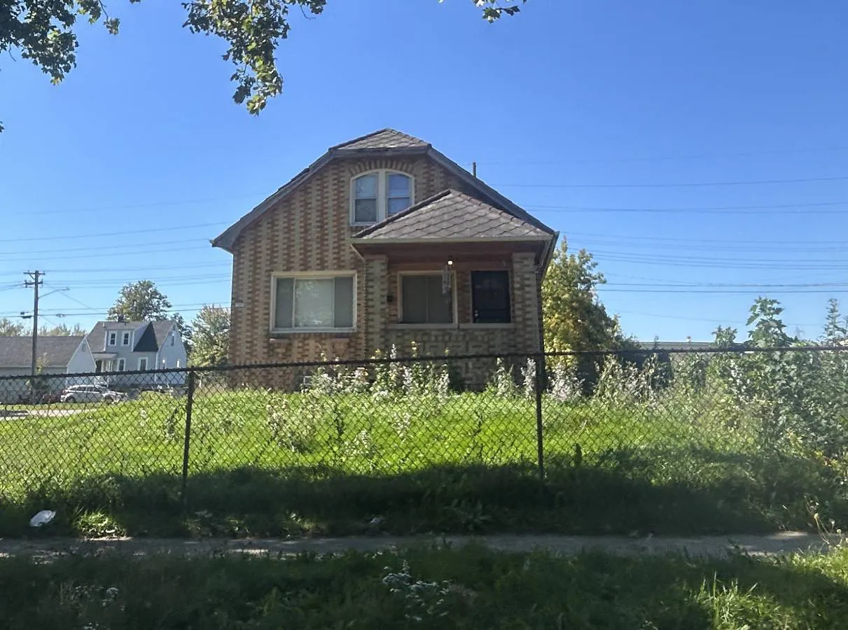 84th St, Milwaukee, WI 53225 #1
