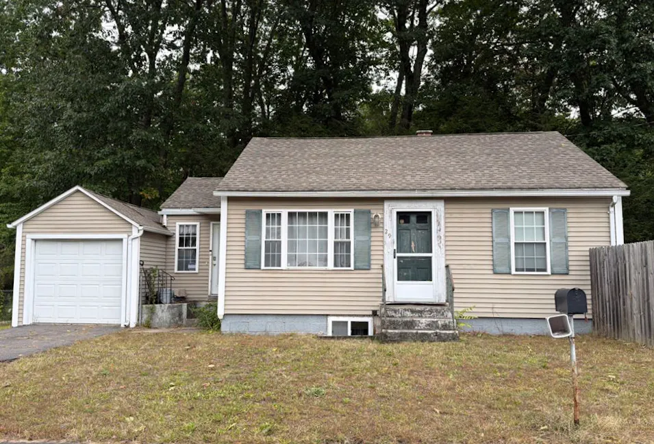 29 Easy Street South Hadley, MA 01075, Hampshire County