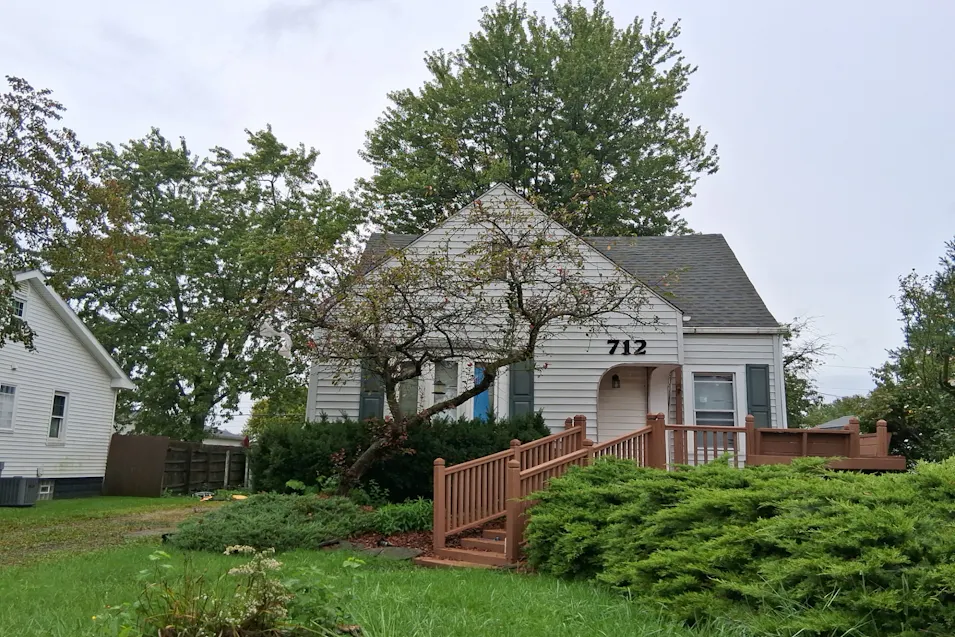 712 Westwood Dr Monroe, MI 48161, Monroe County