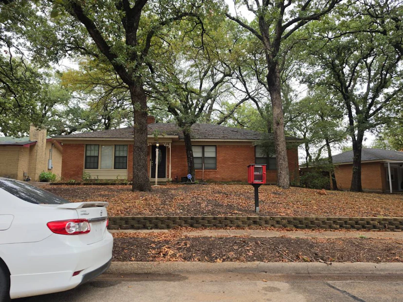 301 E Vilbig St