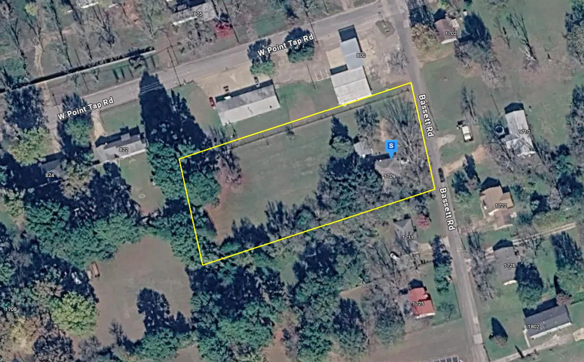 Bassett Rd, Palestine, TX 75803
