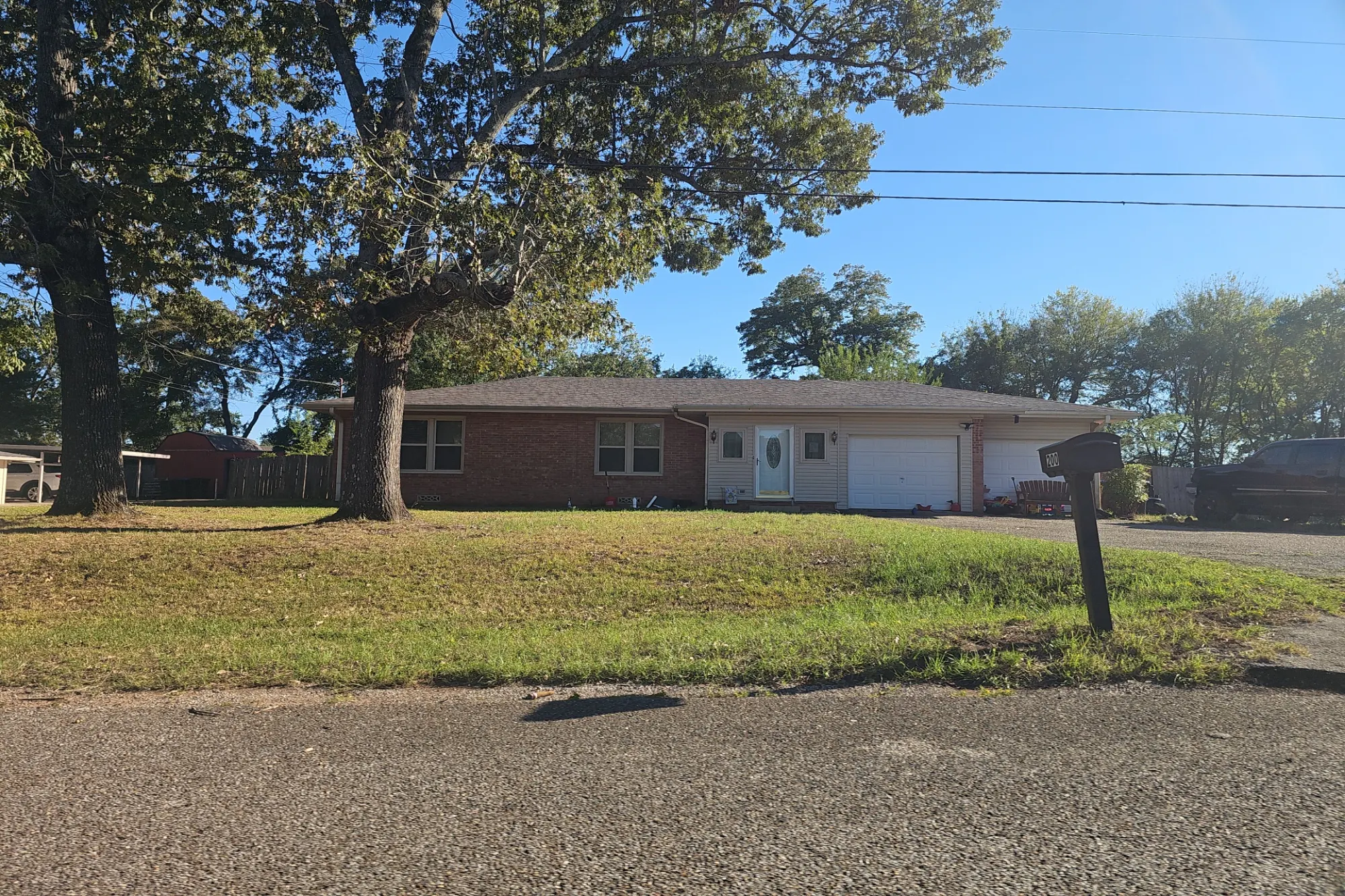 Sarah Ave, Longview, TX 75604