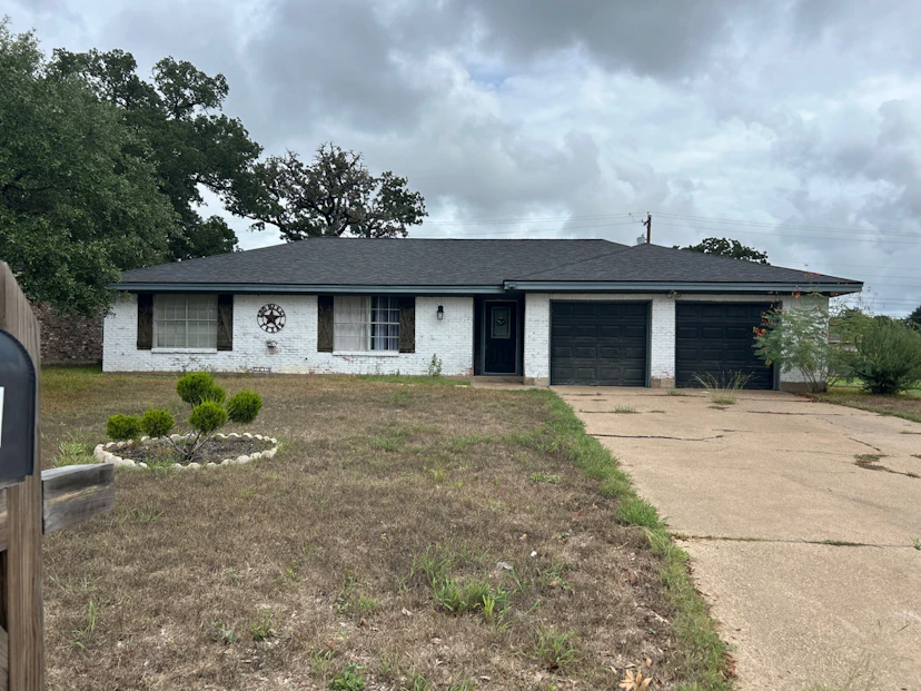 3613 Oak Ridge Drive
