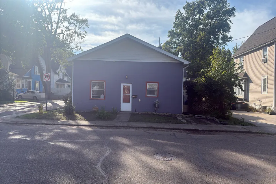 1614 Cameron St Kalamazoo, MI 49001-3908, Kalamazoo County