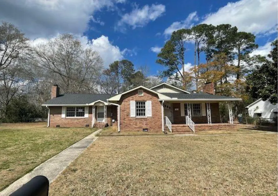219 E Marion St Mullins, SC 29574, Dillon County