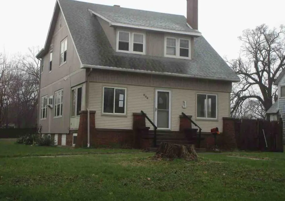 806 S Elm St Jefferson, IA 50129, Greene County