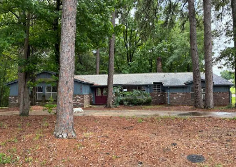 207 Wildwood Dr Texarkana, TX 75501, Bowie County