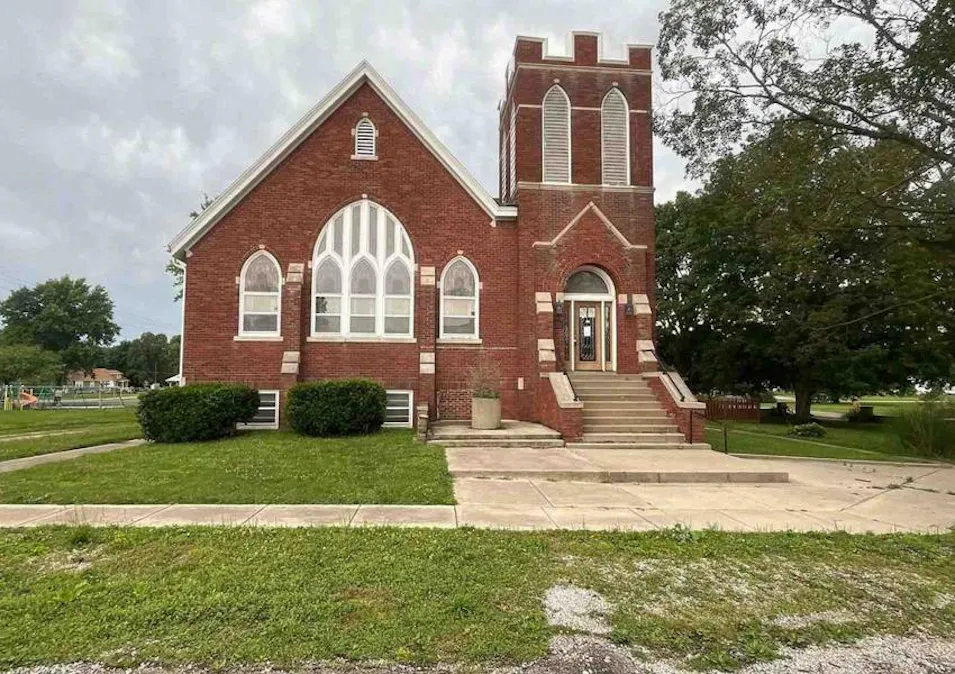 413 Logan St Emden, IL 62635, Logan County