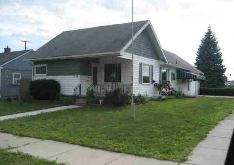 1303 23rd St Port Huron, MI 48060, Saint Clair County