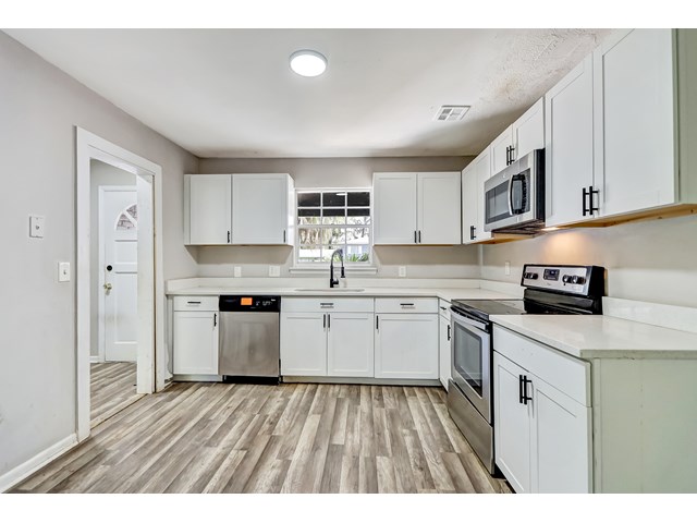 2824 Woodland Dr photo 6