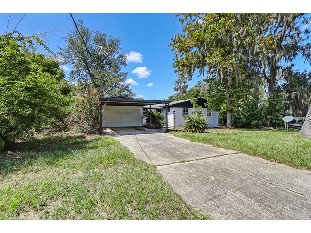2824 Woodland Dr photo 4