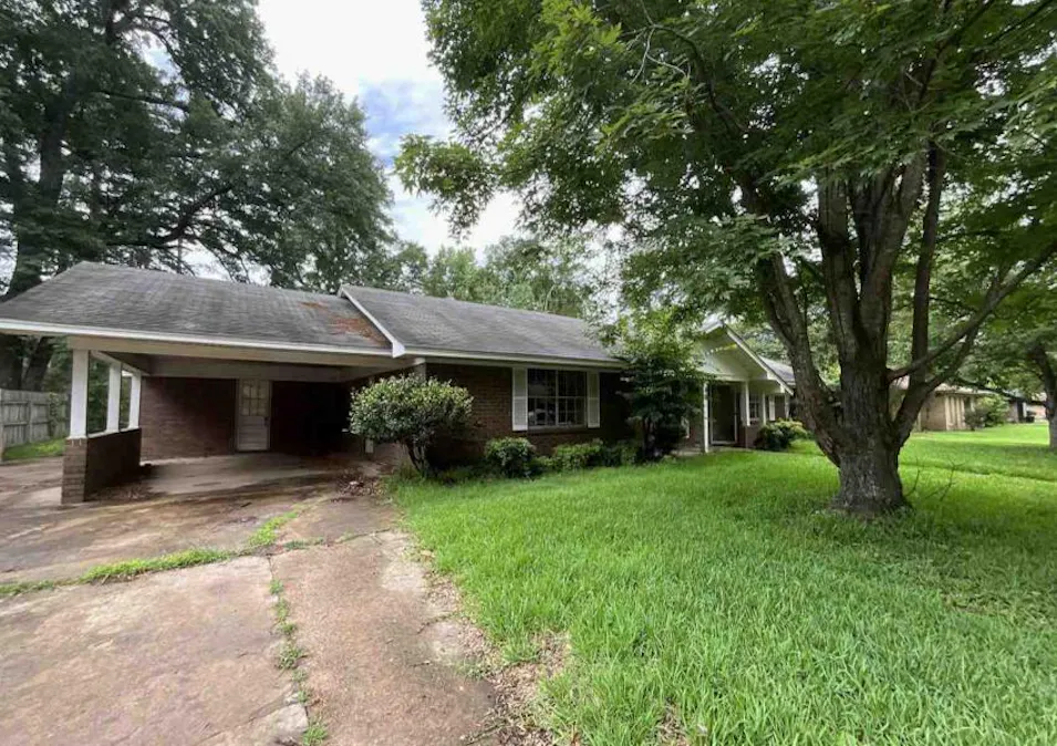 45 Broadmoor Dr Texarkana, AR 71854, Miller County