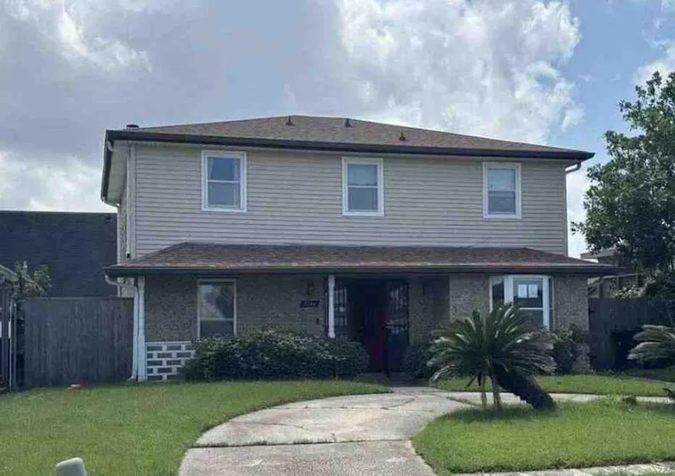 7140 W Renaissance Ct New Orleans, LA 70128, Orleans County