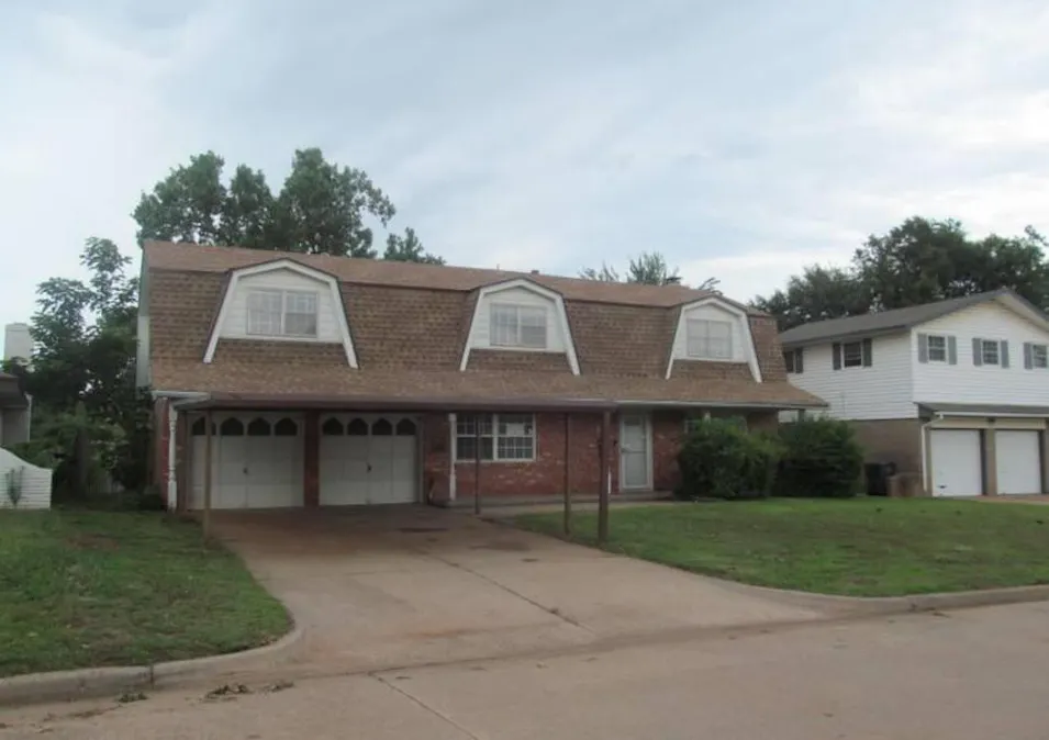 229 Randall Dr Midwest City, OK 73110, Oklahoma County