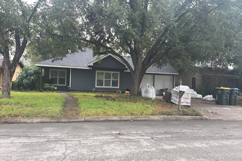 310 E Wright Blvd