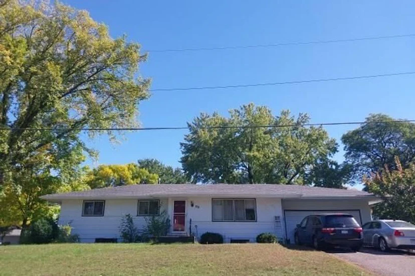 209 Rice Creek Bv Ne