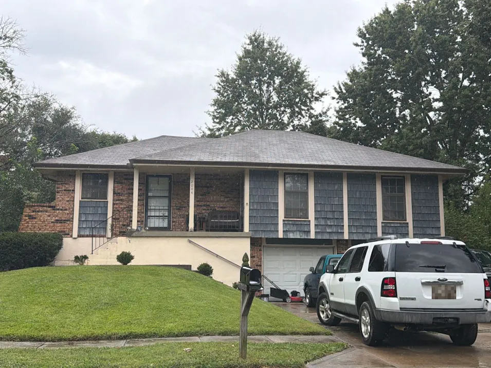 2004 Pl Liberte Dr Liberty, MO 64068, Clay County