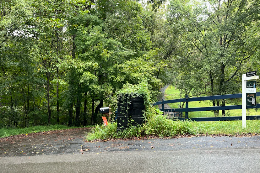 7637 Mcmillan Road