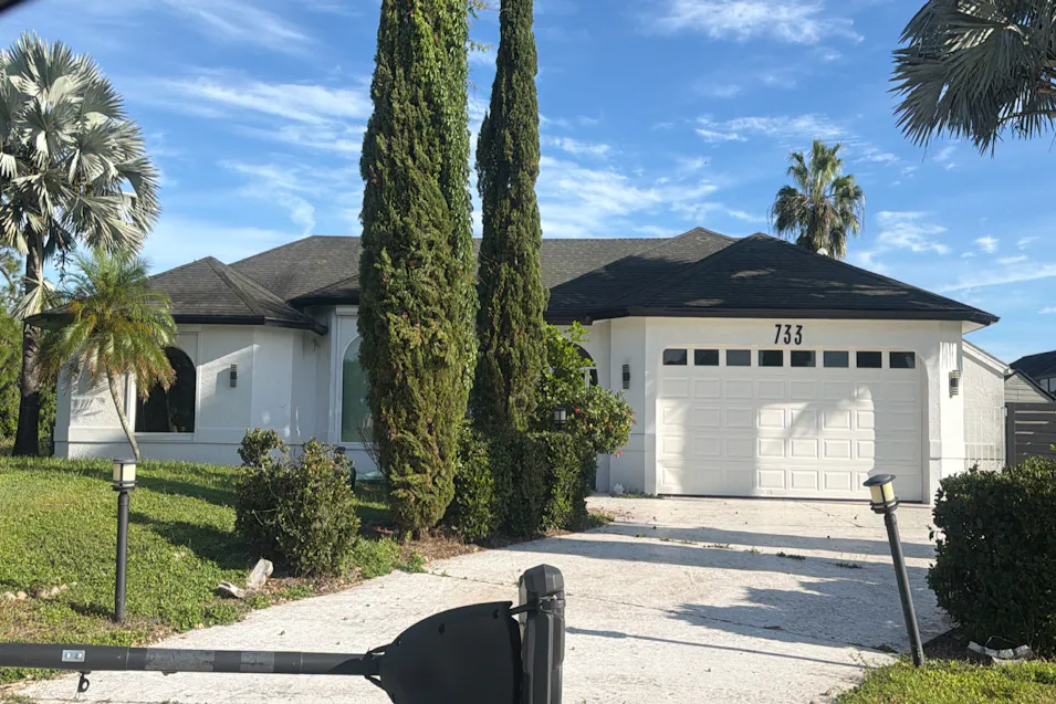 733 Mirror Lakes Drive Lehigh Acres, FL 33974, Lee County