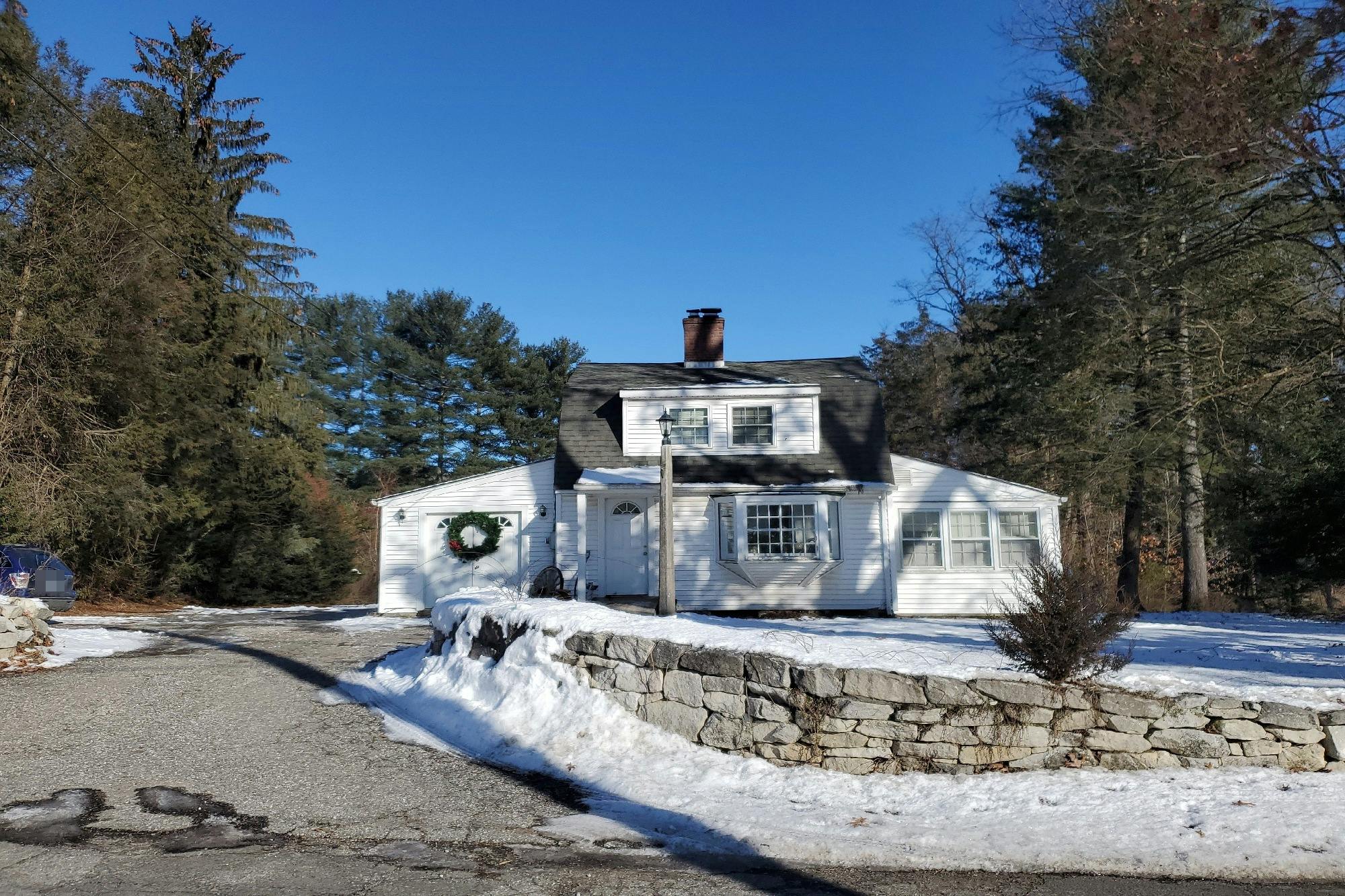 River Rd, New Milford, CT 06776