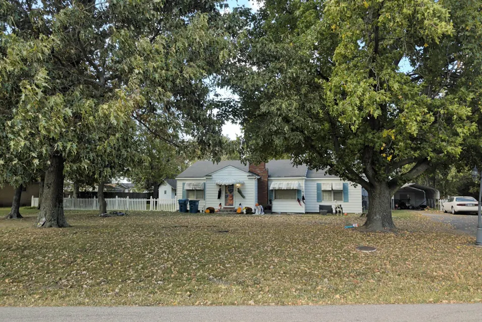 206 W Jefferson St Gideon, MO 63848, New Madrid County