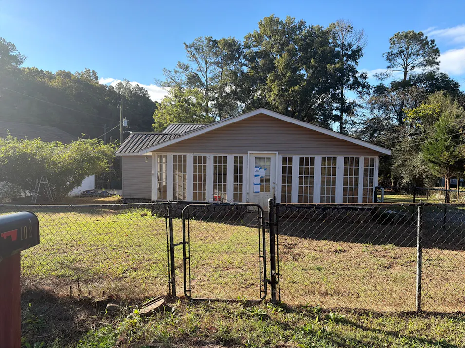 102 Cowan St Talladega, AL 35160, Talladega County