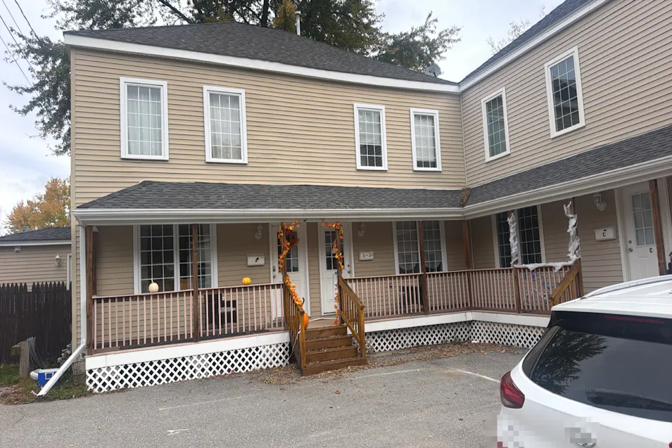 33 West Elmhurst Avenue, Unit B, W. Elmhurst Condominium Manchester, NH 03103, Hillsborough County