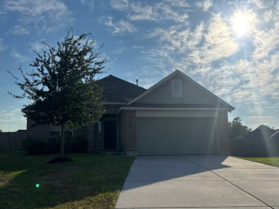 148 Bates Ct Huntsville, TX 77320, Walker County