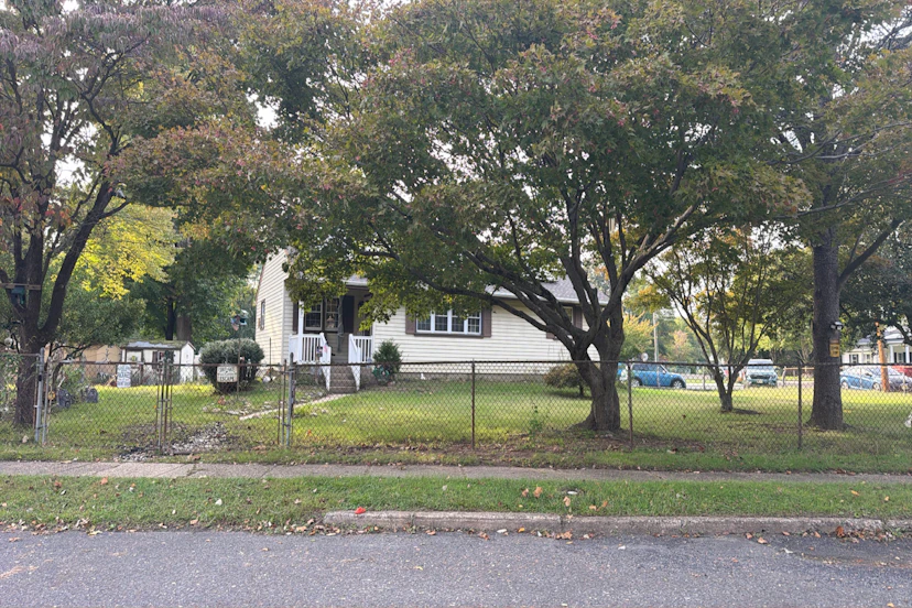 59 Janeway Ave